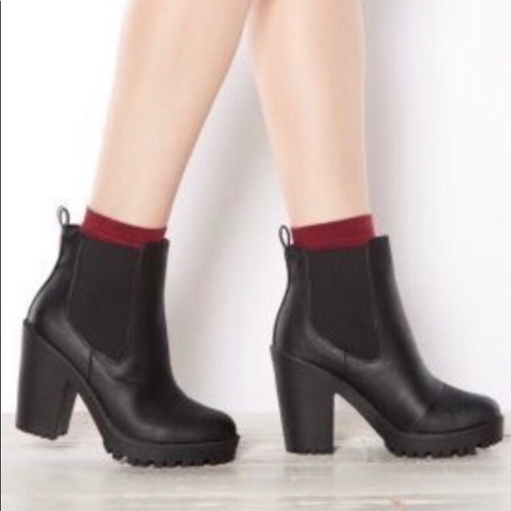 Sam & Libby Deanna booties Sz 7.5